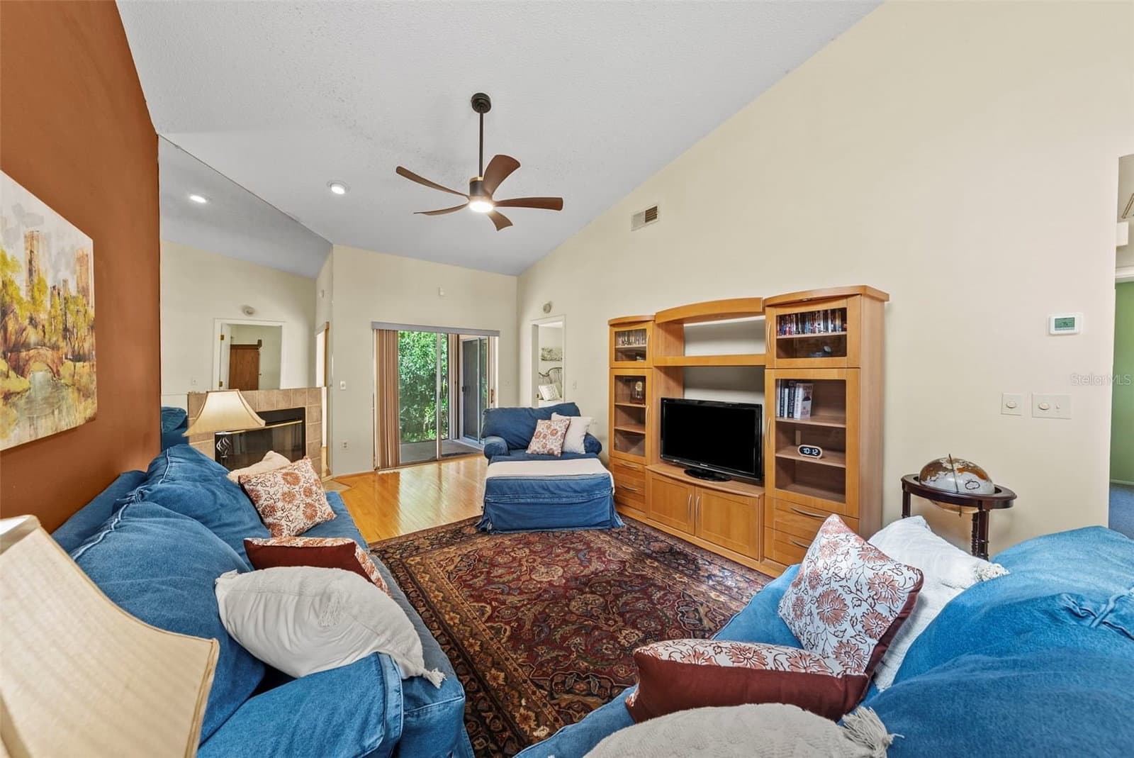 Photo 5 of 8601 TWIN FARMS PL