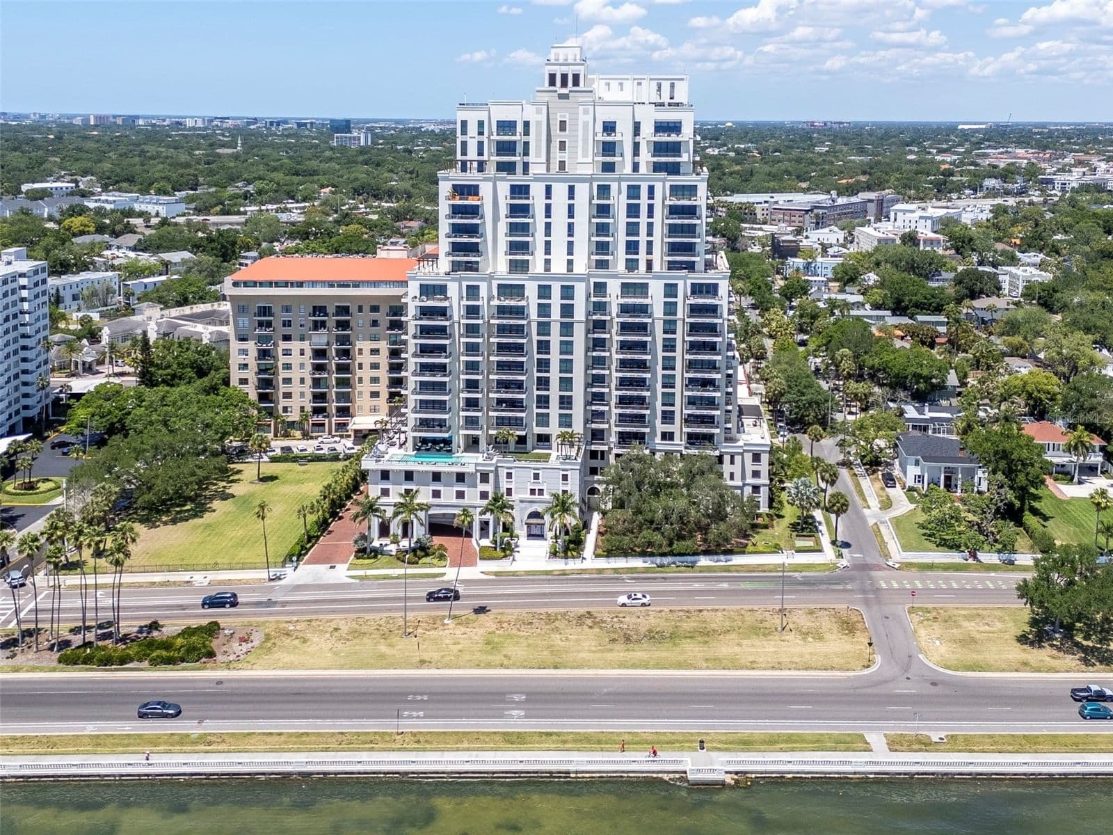 2103 BAYSHORE