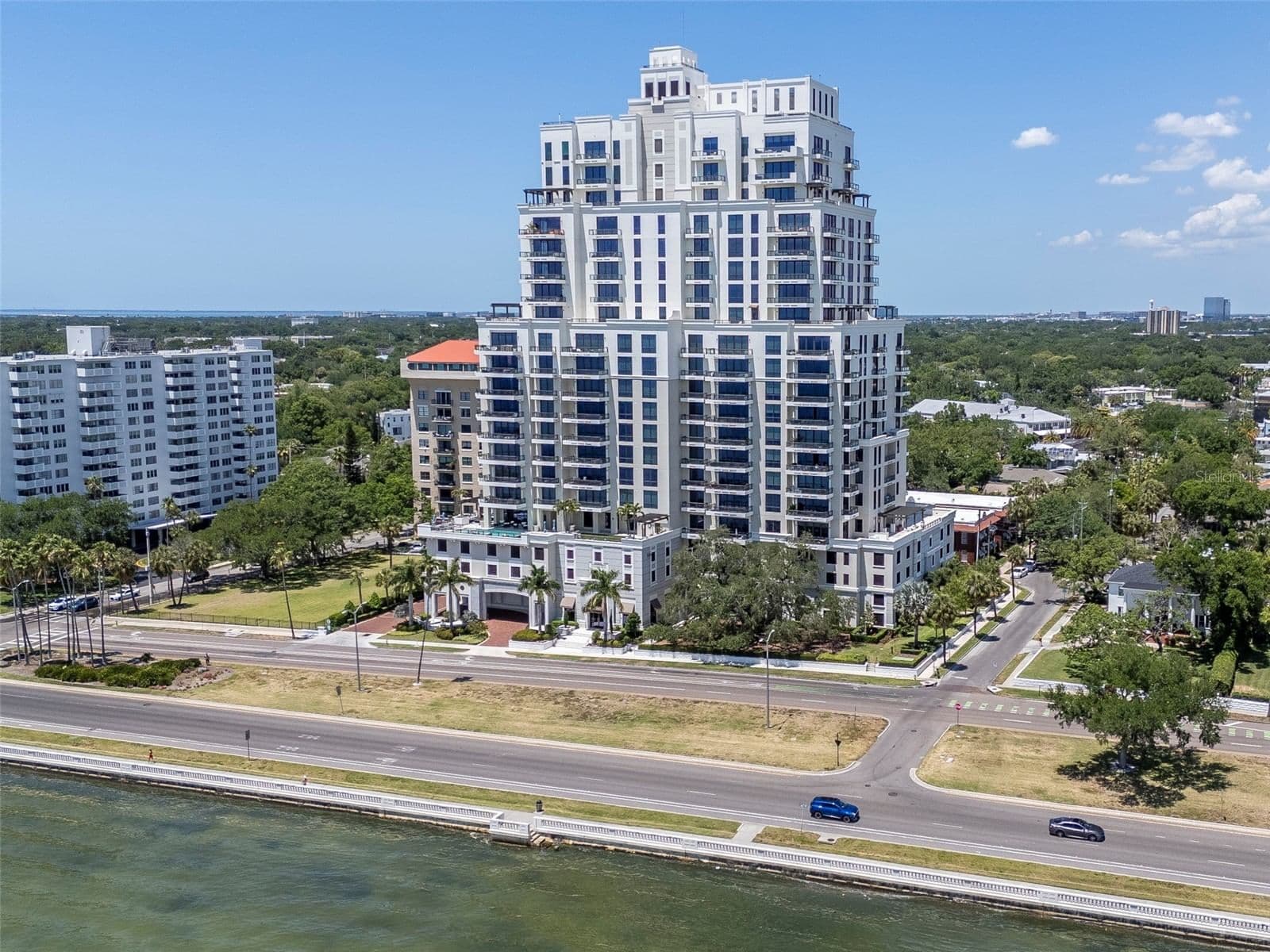 2103 BAYSHORE