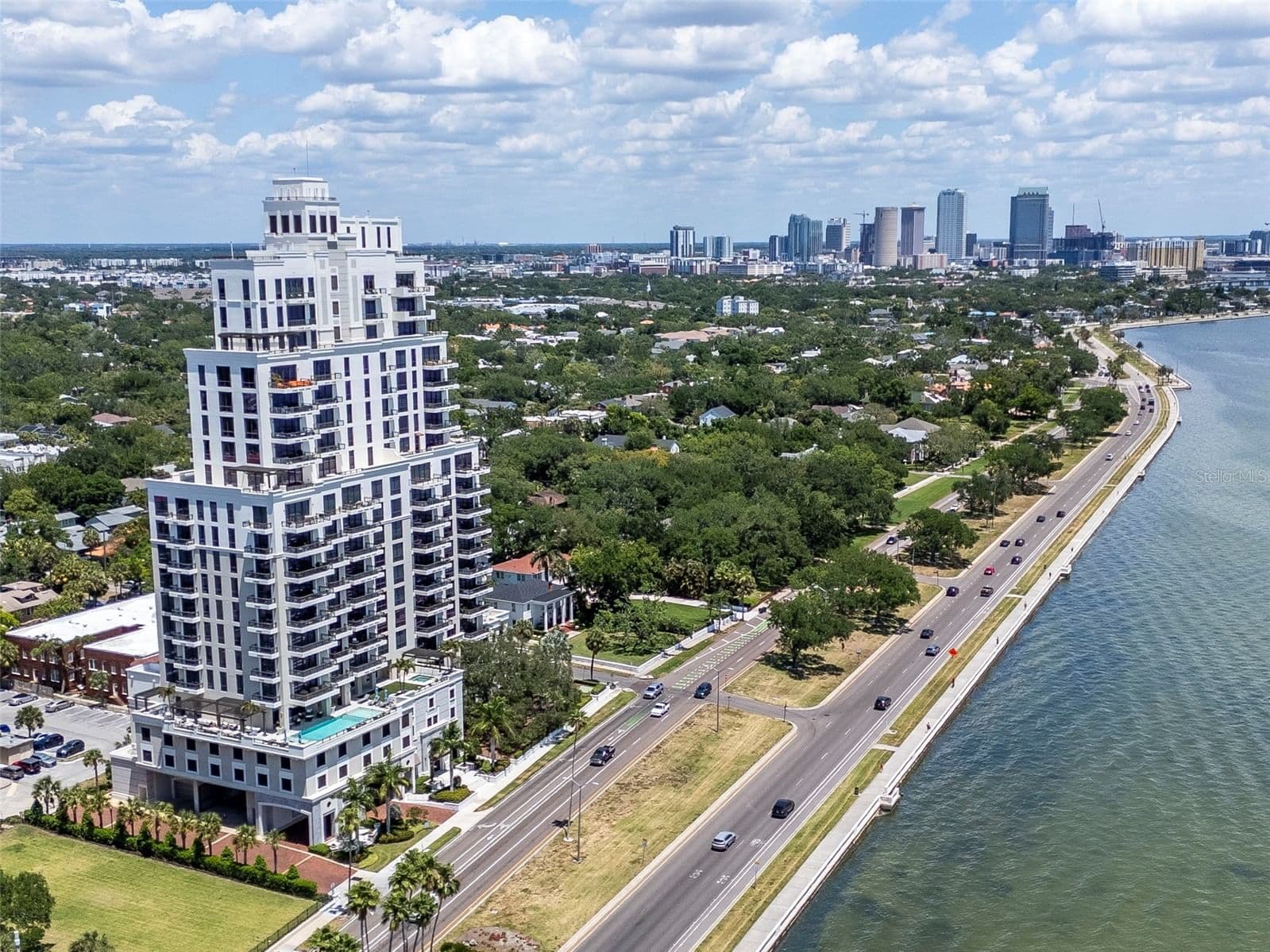 2103 BAYSHORE