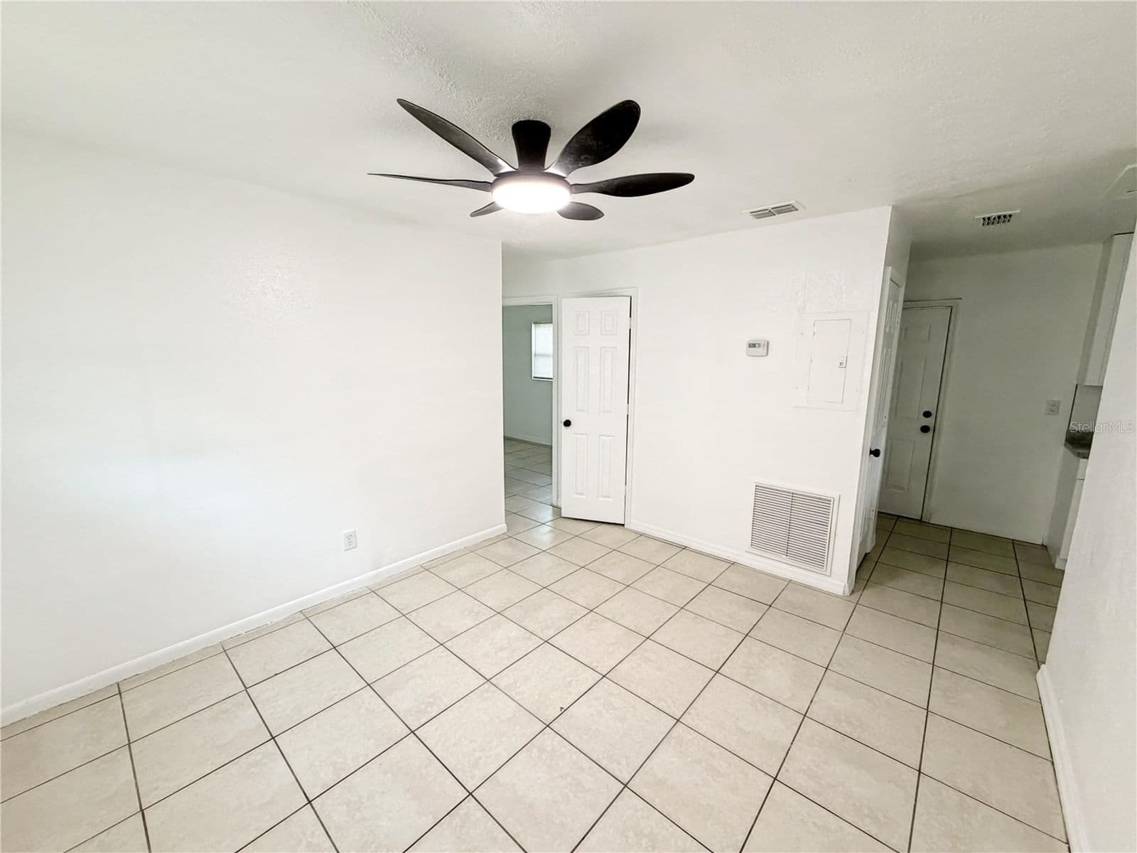 3916 GENESEE
