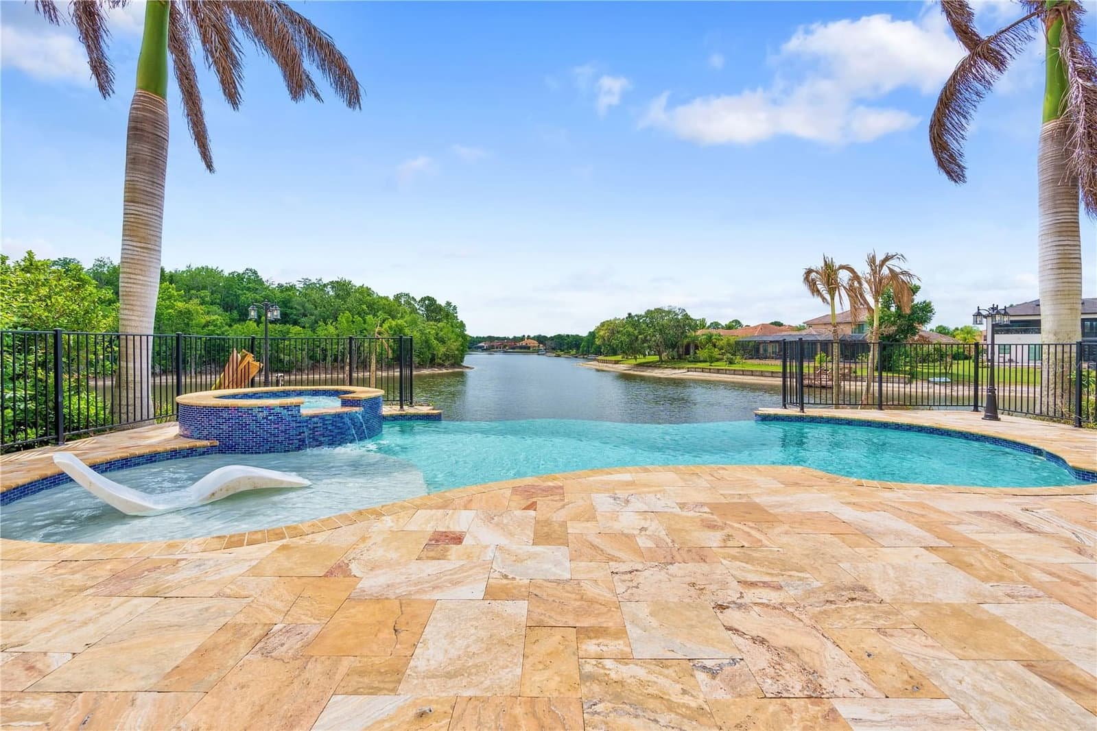 10603 CAYMAN ISLE