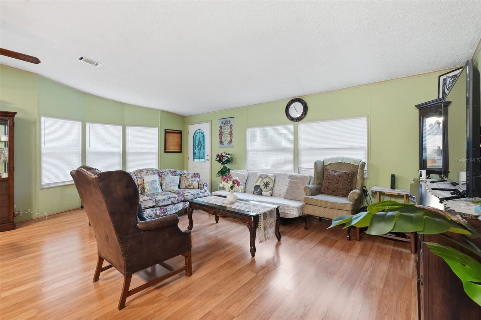 Photo 5 of 5027 FOREST CREST