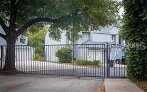 9726 TIFFANY OAKS