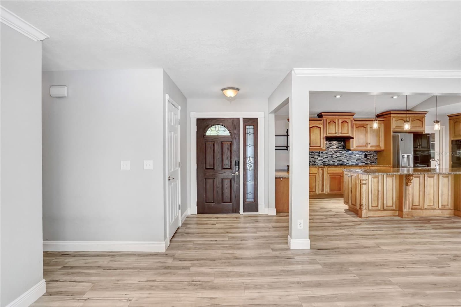 Photo 5 of 8404 BLACKSTONE