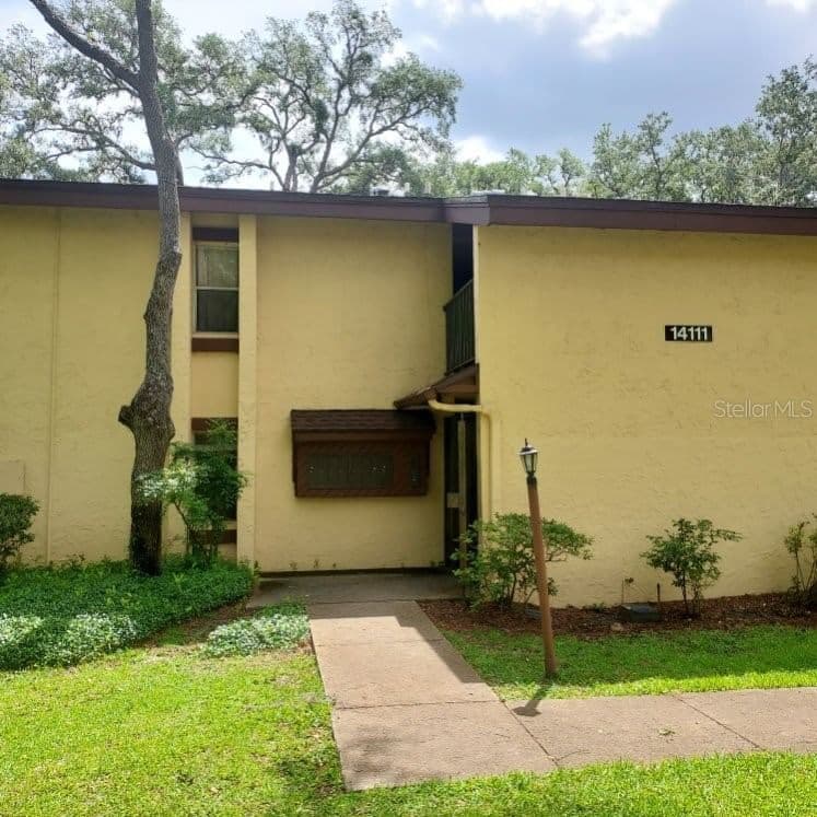 14111 MOSSY GLEN