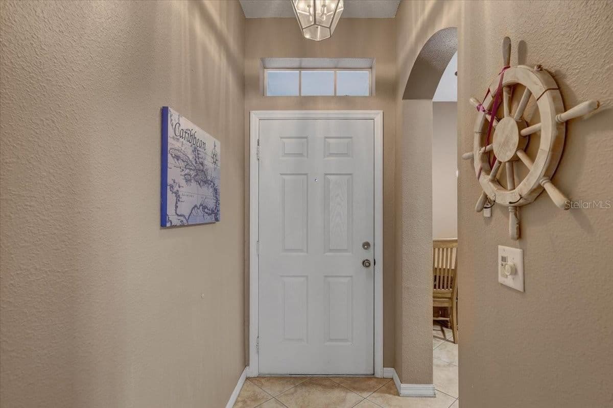 Photo 4 of 11208 WINDSOR PLACE