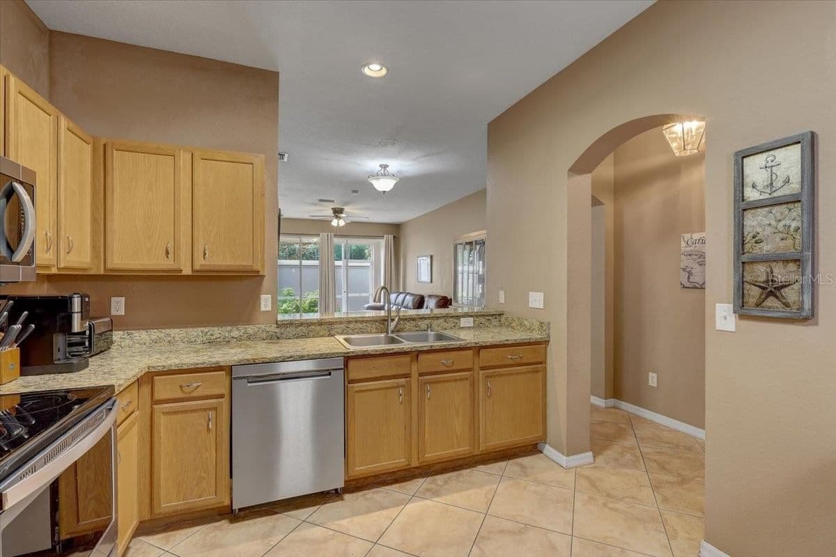 Photo 5 of 11208 WINDSOR PLACE