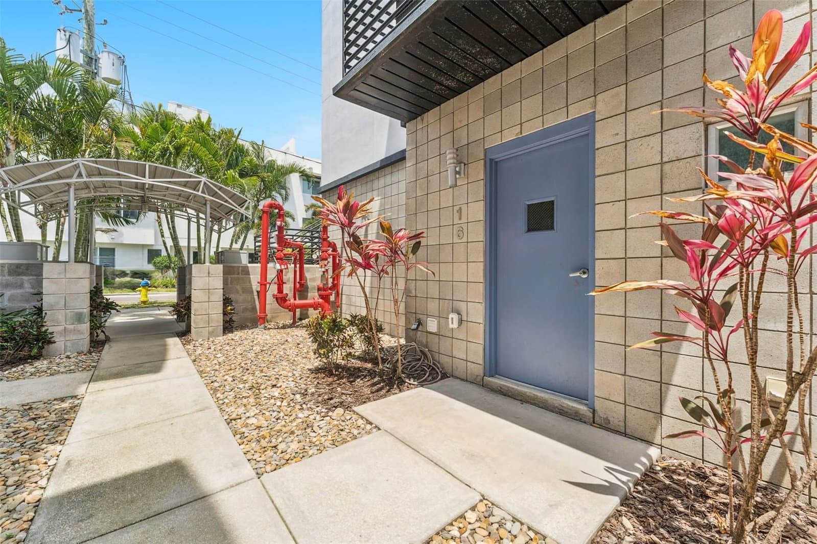 5008 MACDILL