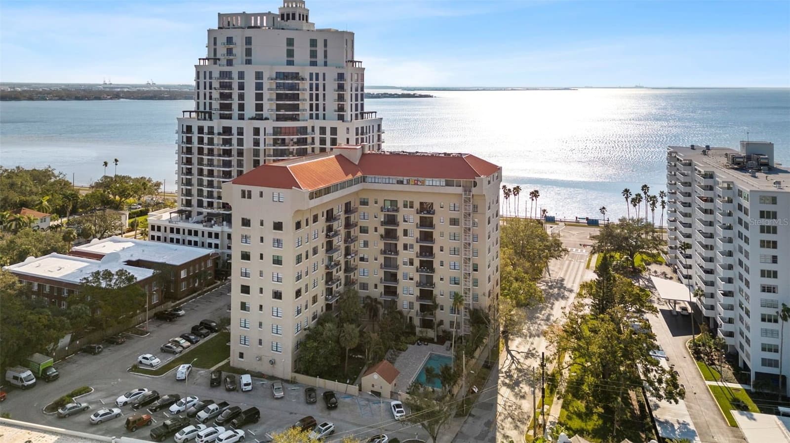 2109 BAYSHORE