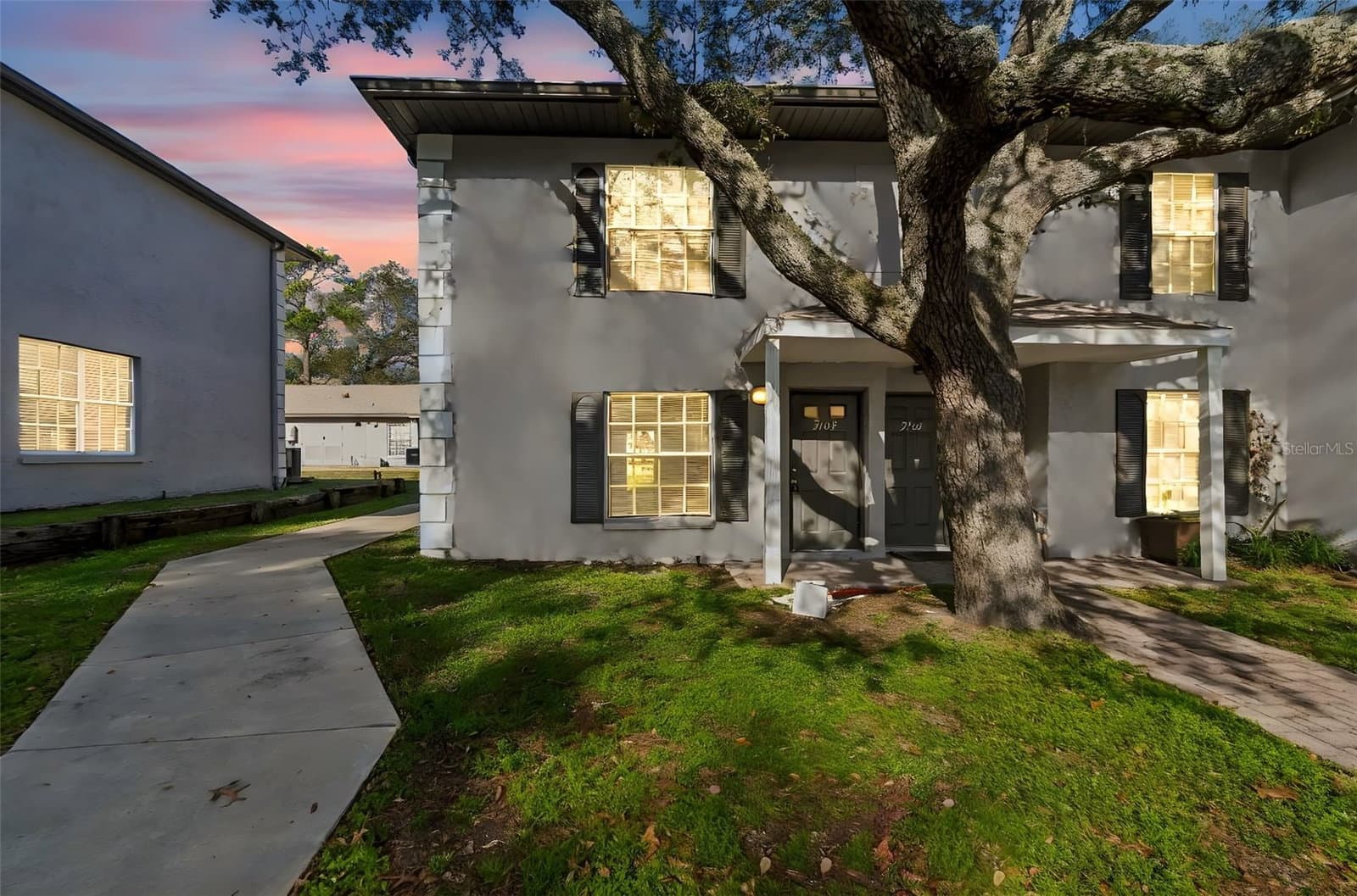 5182 SUNRIDGE PALMS
