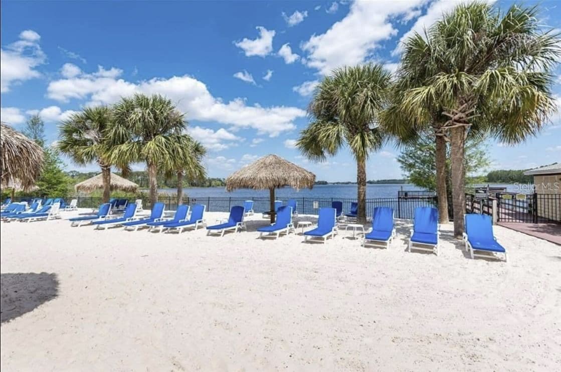 Photo 4 of 706 GRAN BAHAMA