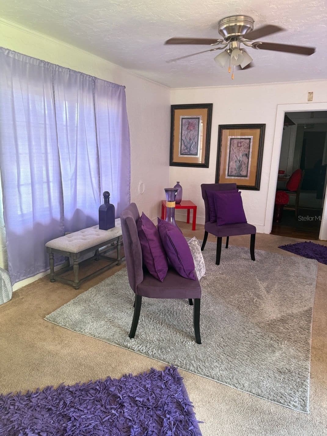 Photo 4 of 1715 CARMEN Street