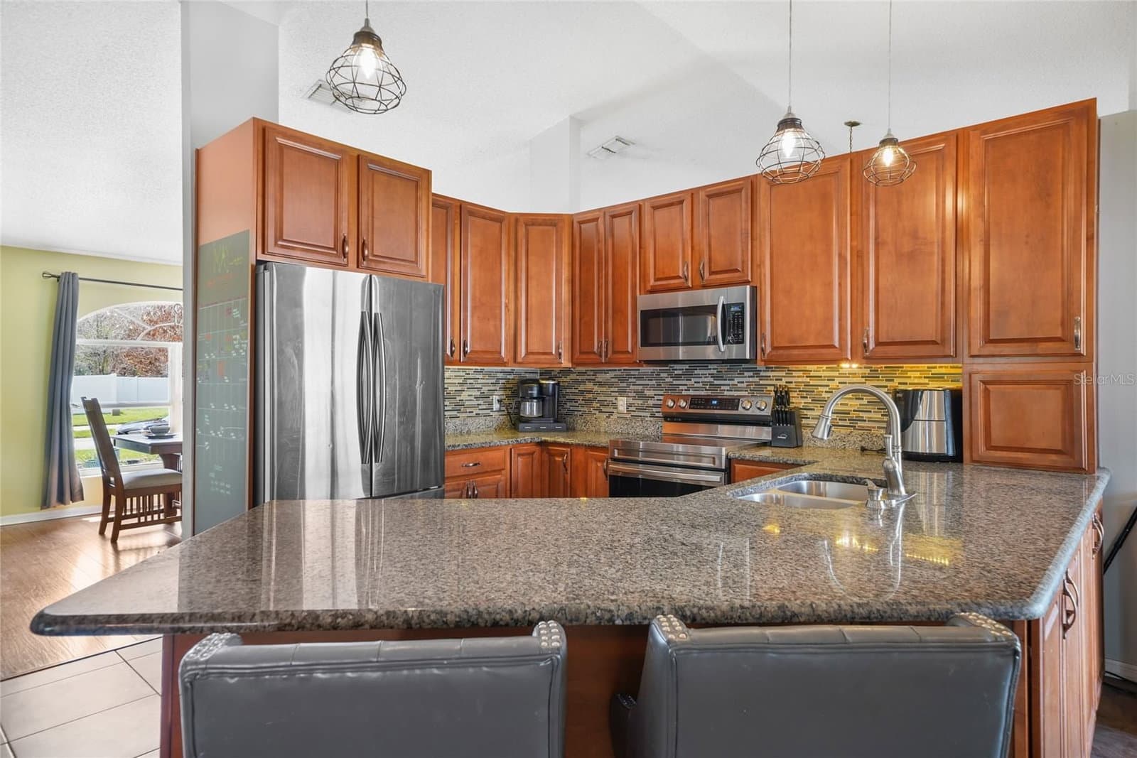 Photo 5 of 6917 ASHBURY
