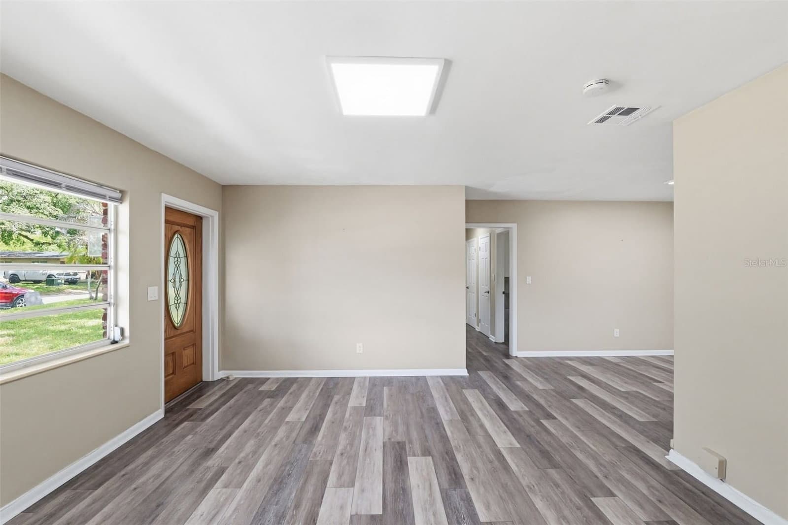 Photo 5 of 7815 PINE HILL