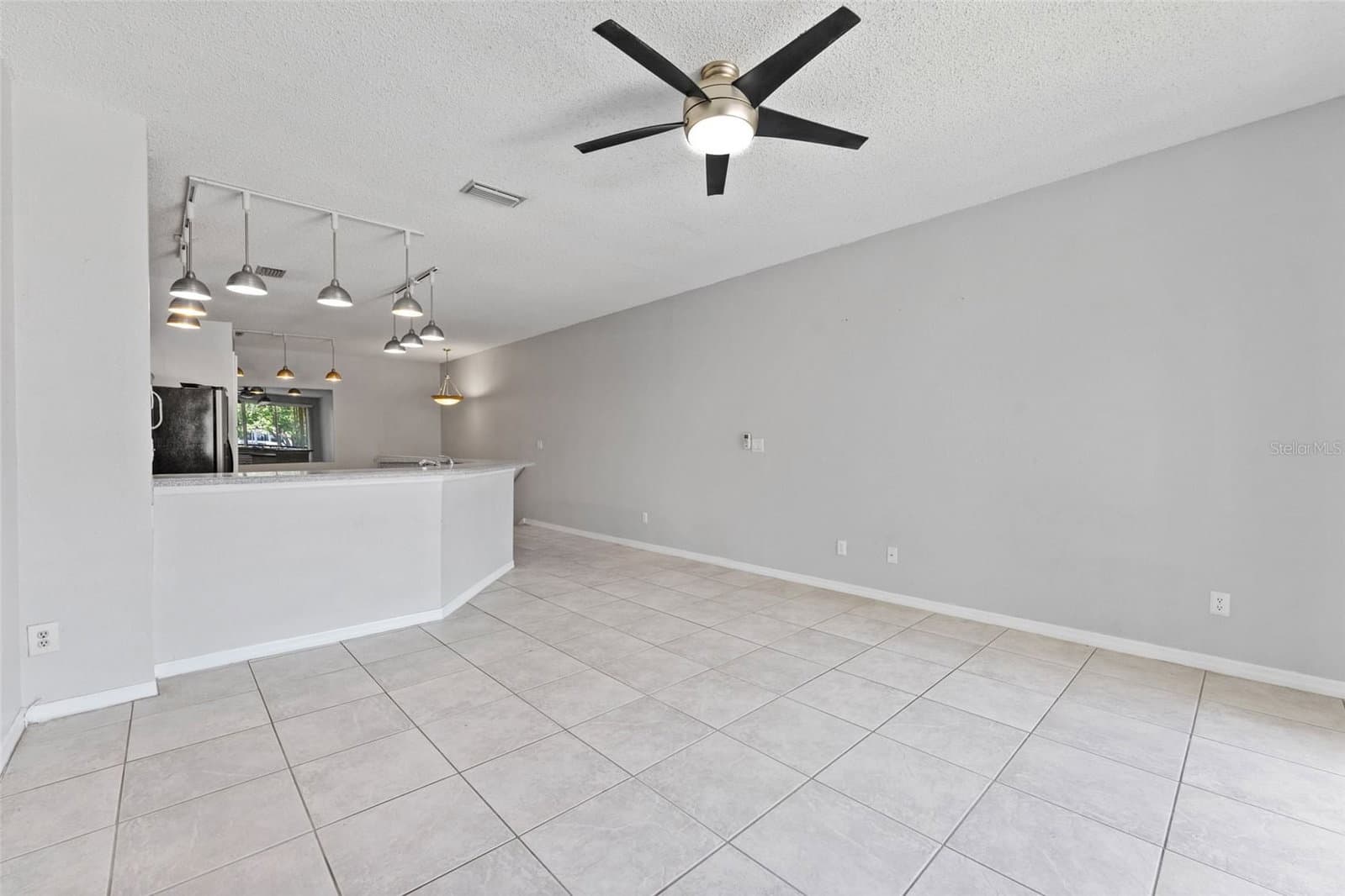 Photo 5 of 603 ARBOR LAKE LN