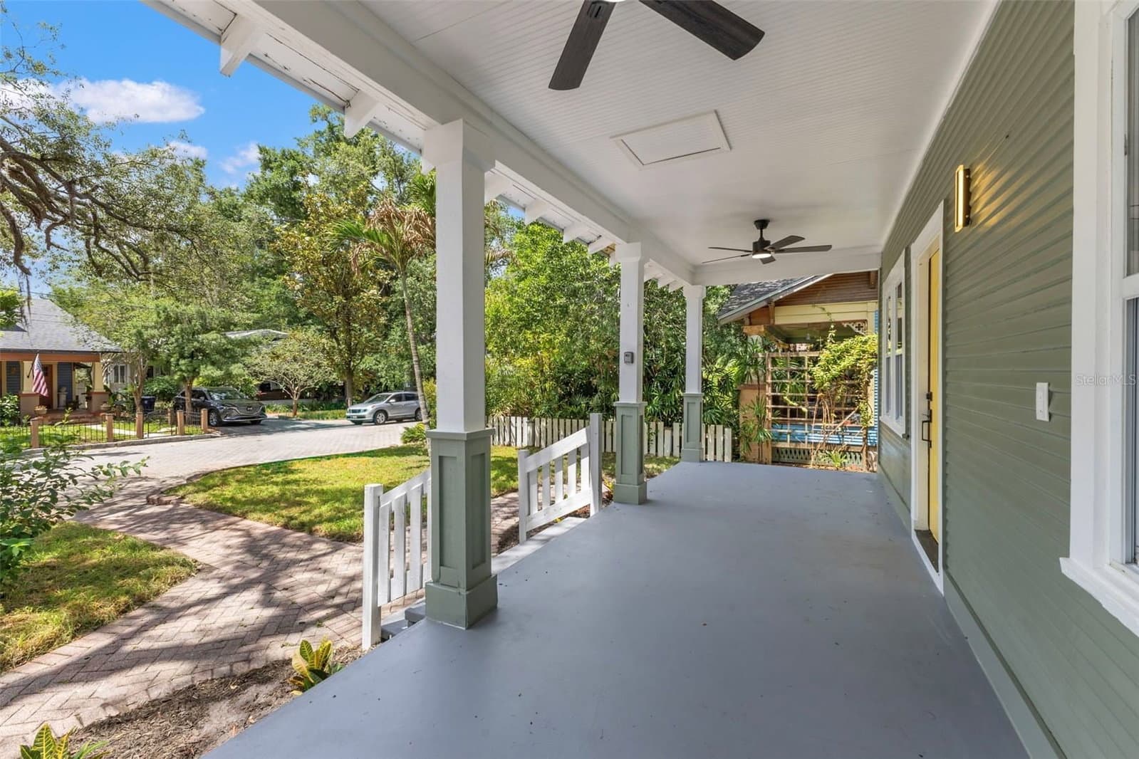 604 LAMBRIGHT