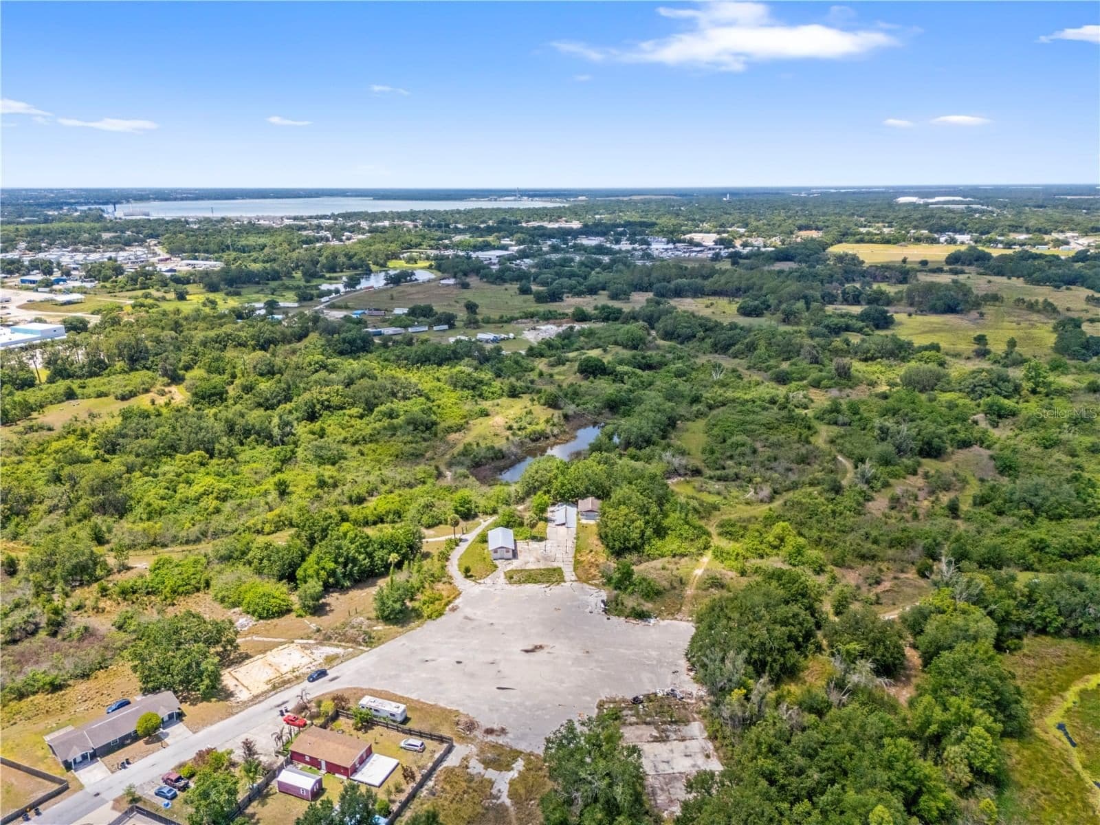 1100 SKYVIEW