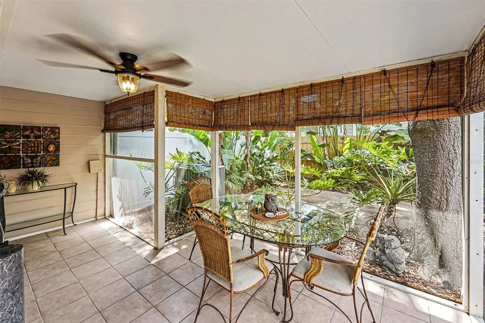 Photo 4 of 3053 CONCORDIA Avenue #A