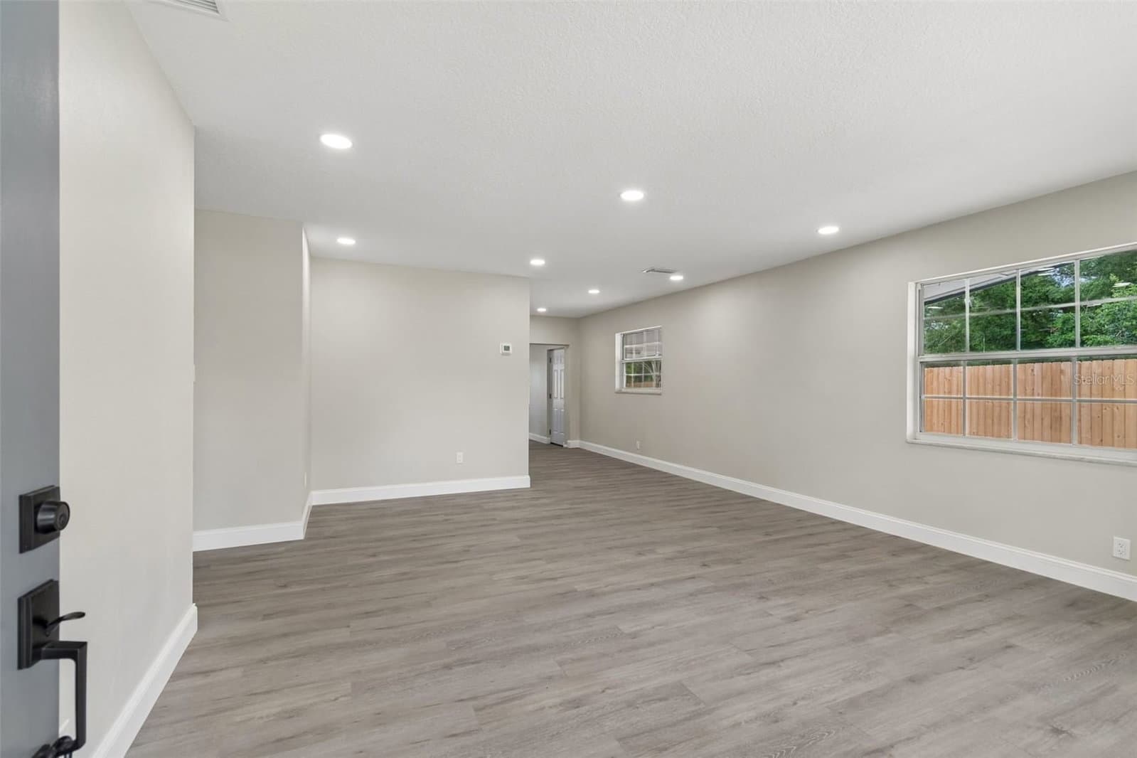 6532 WEST SHORE