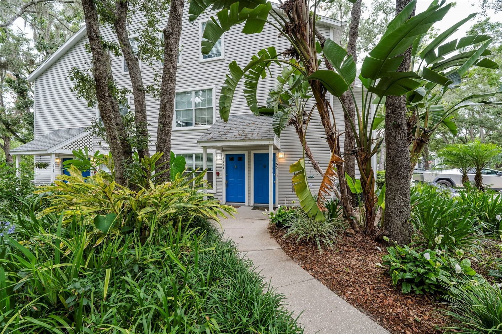 3164 VALLEY OAKS