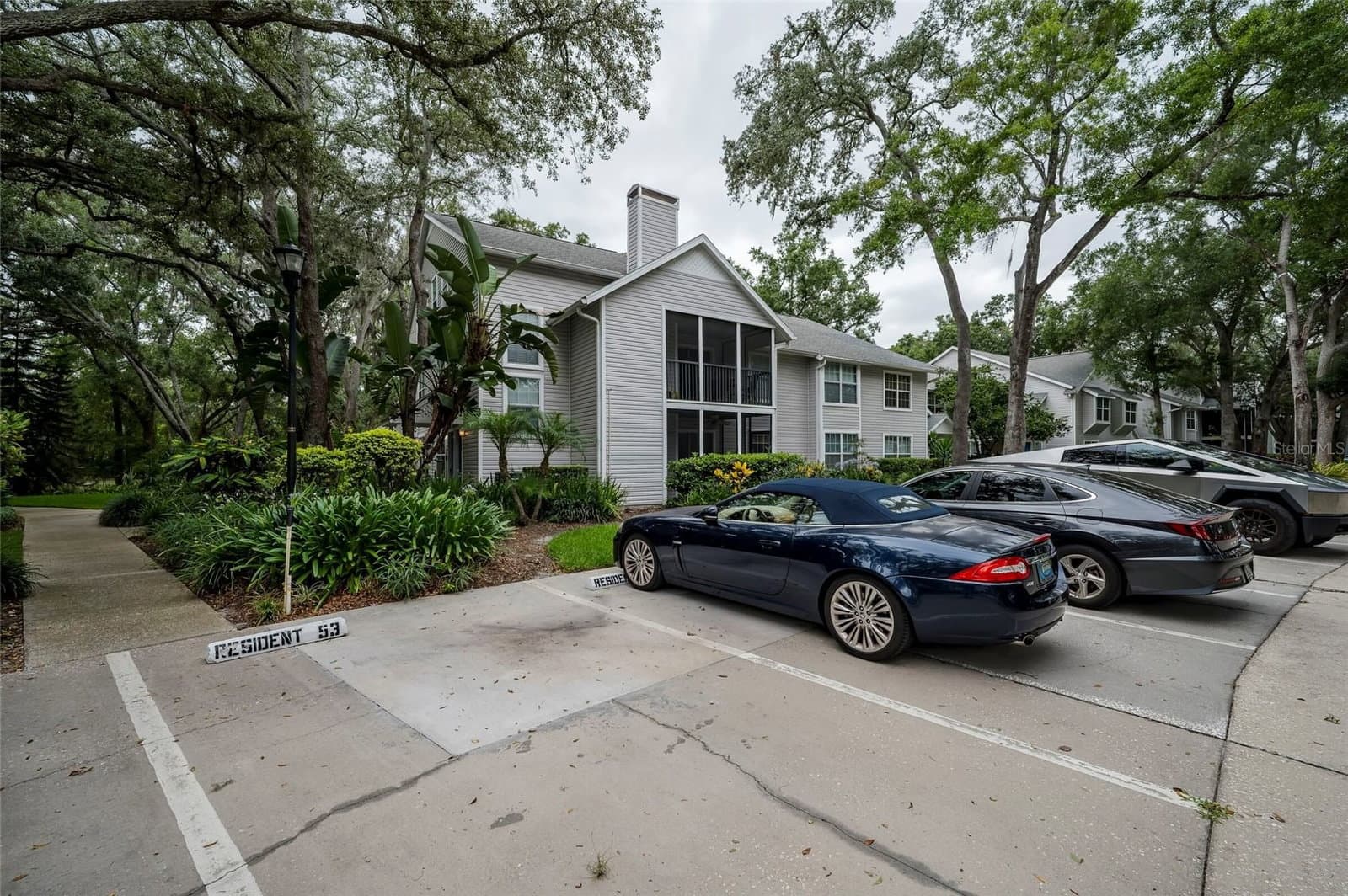 3164 VALLEY OAKS