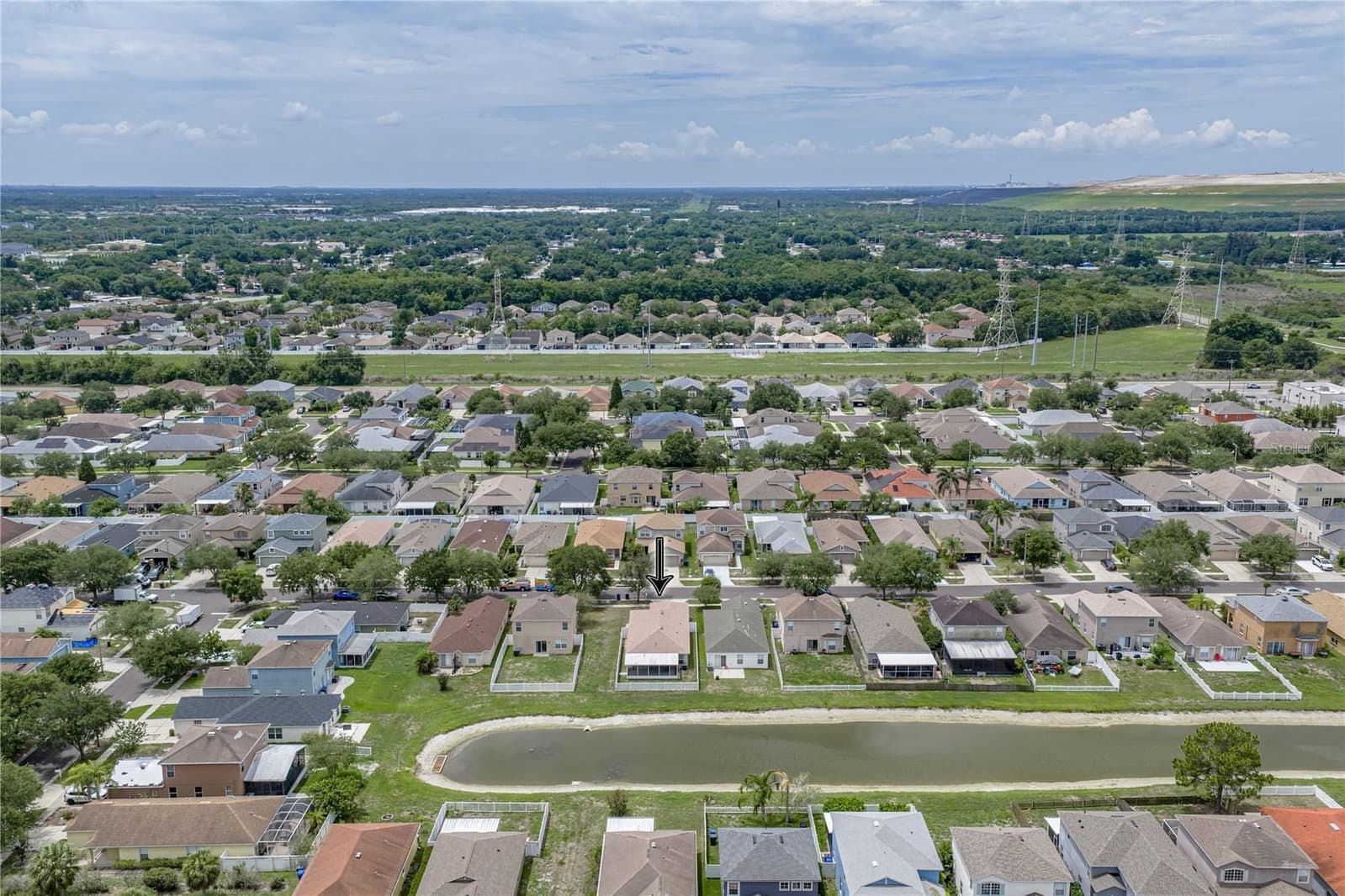 8160 CANTERBURY LAKE