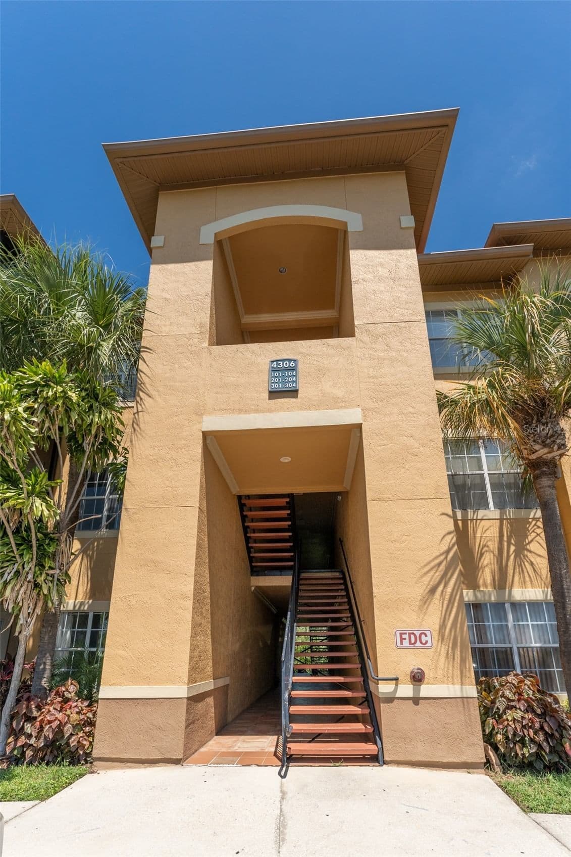 4306 BAYSIDE VILLAGE