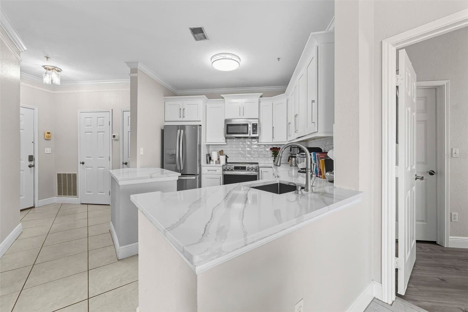 4333 BAYSIDE VILLAGE