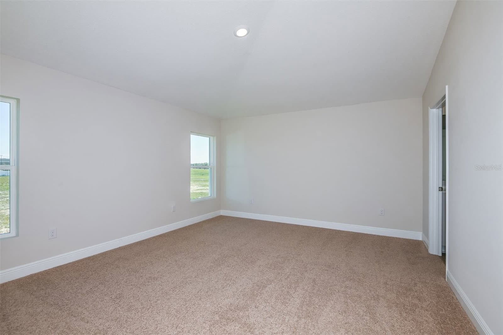 Photo 4 of 6132 SW 96TH
