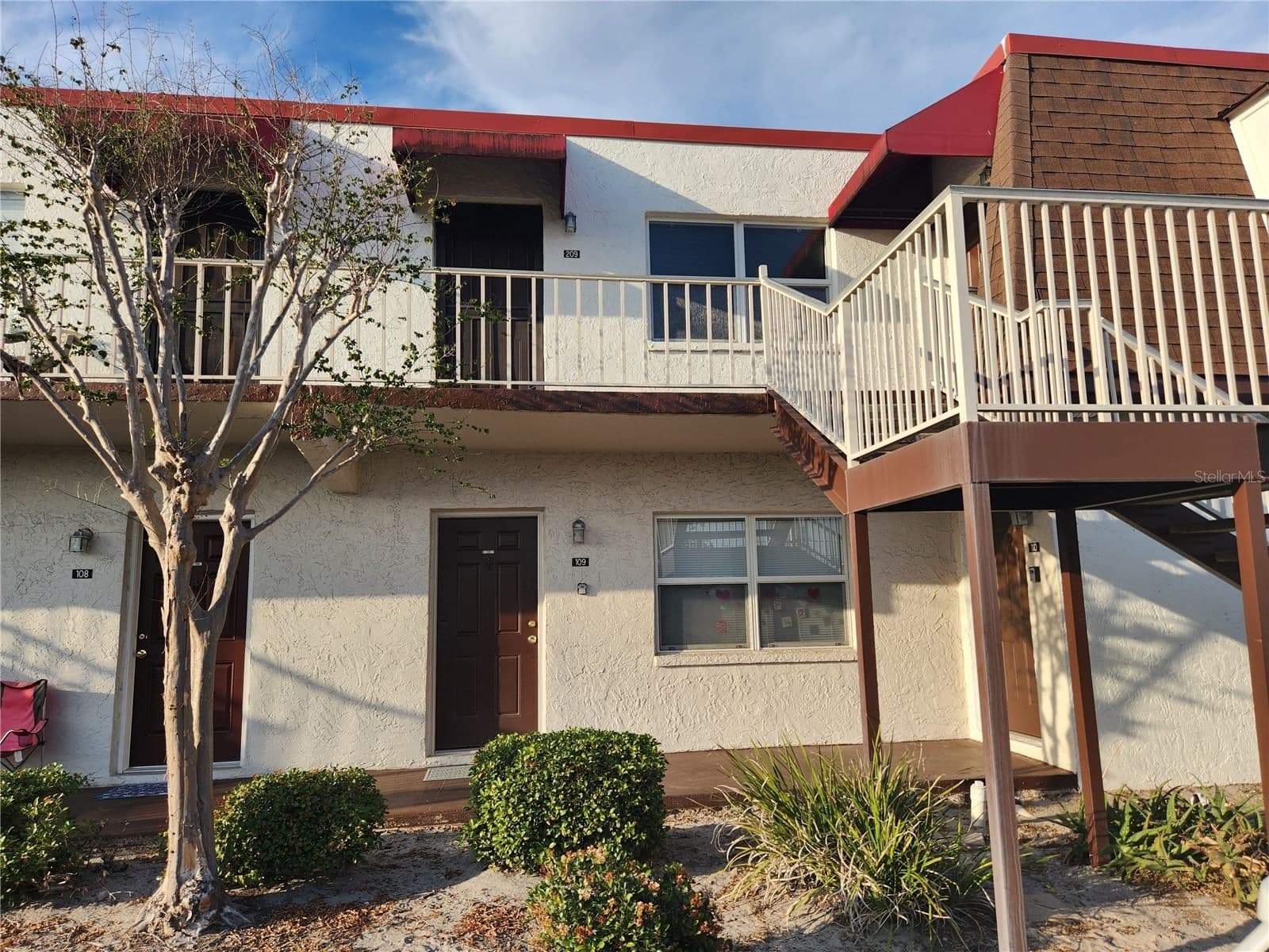 9101 HILLSBOROUGH