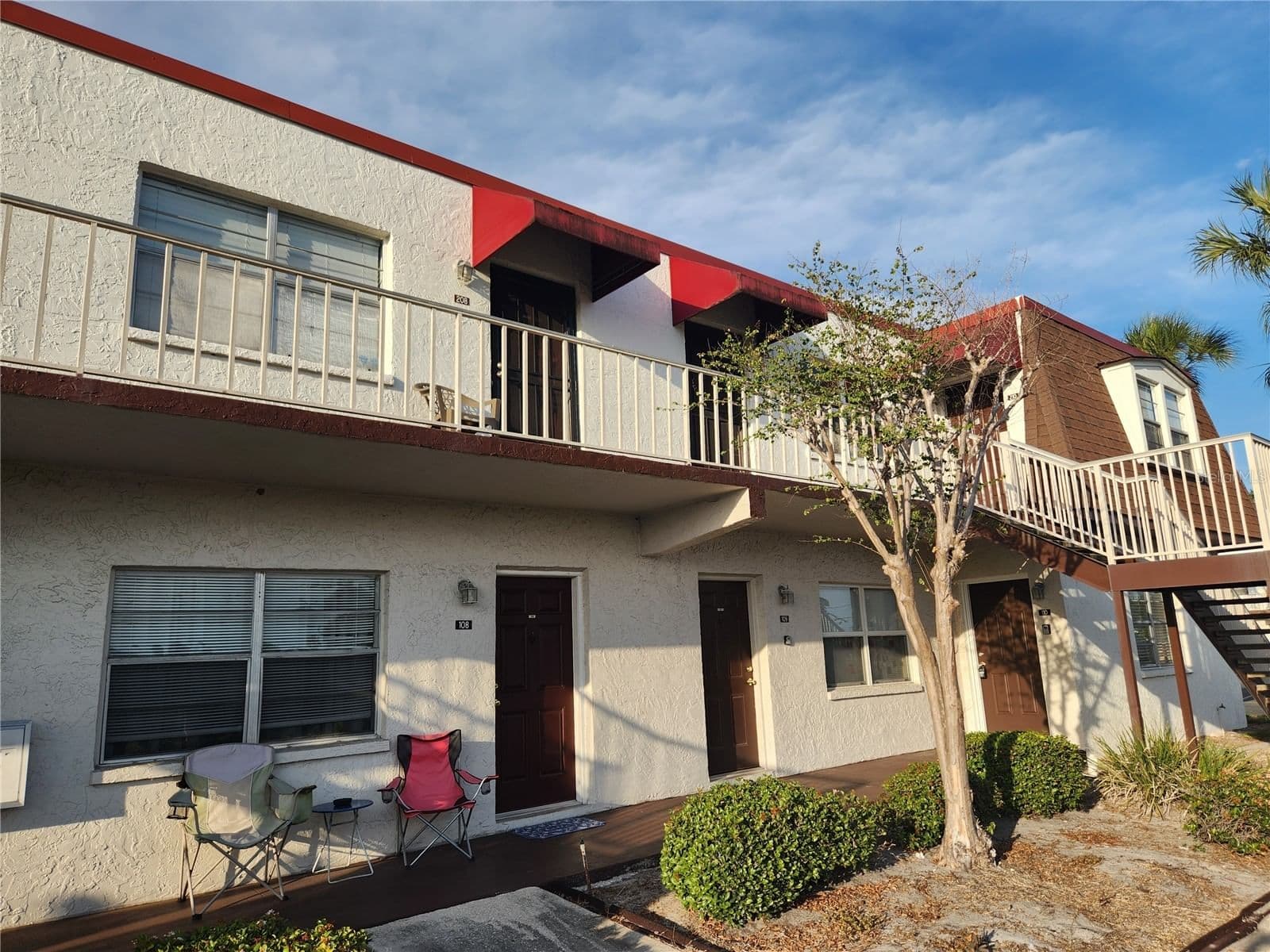9101 HILLSBOROUGH