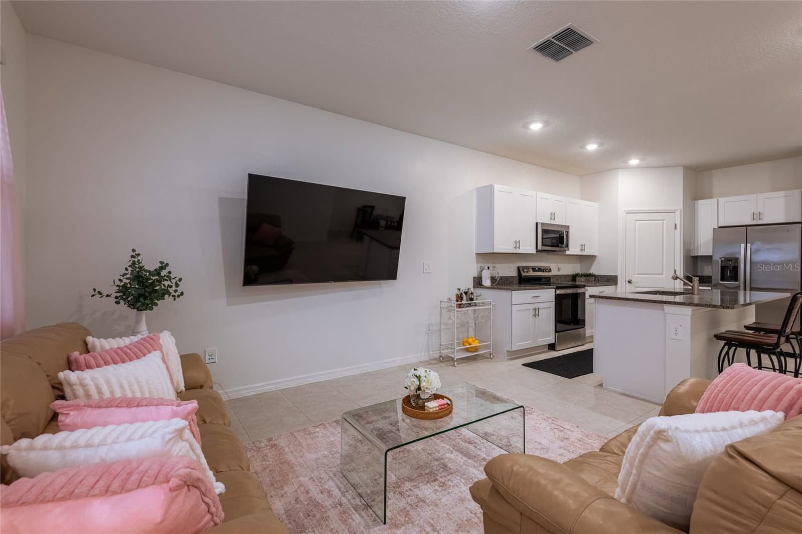 10807 FORT WHITE