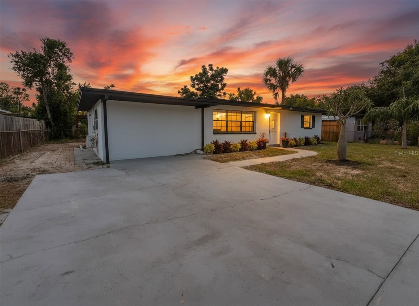 4112 FAIRVIEW