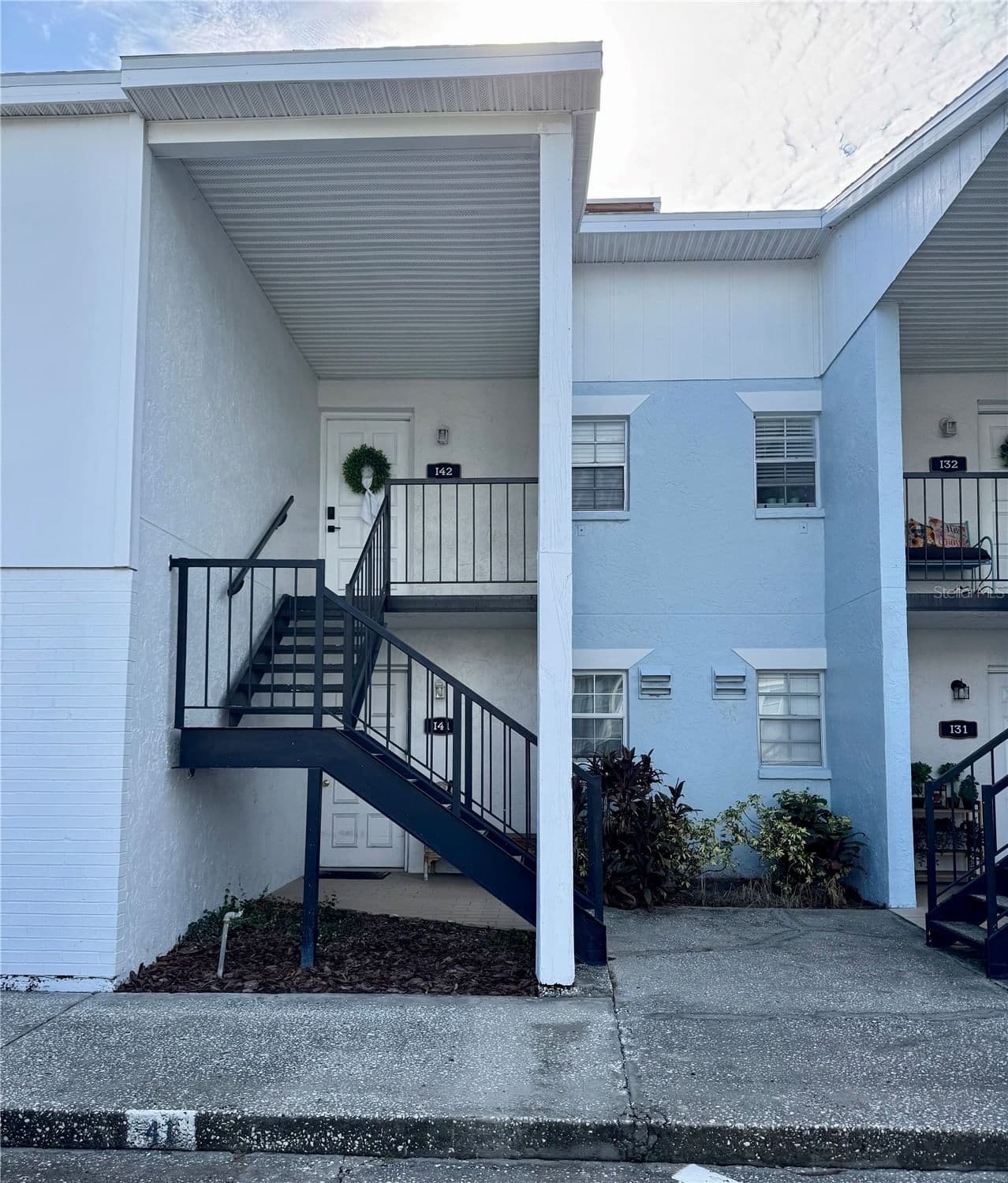 3819 OAK