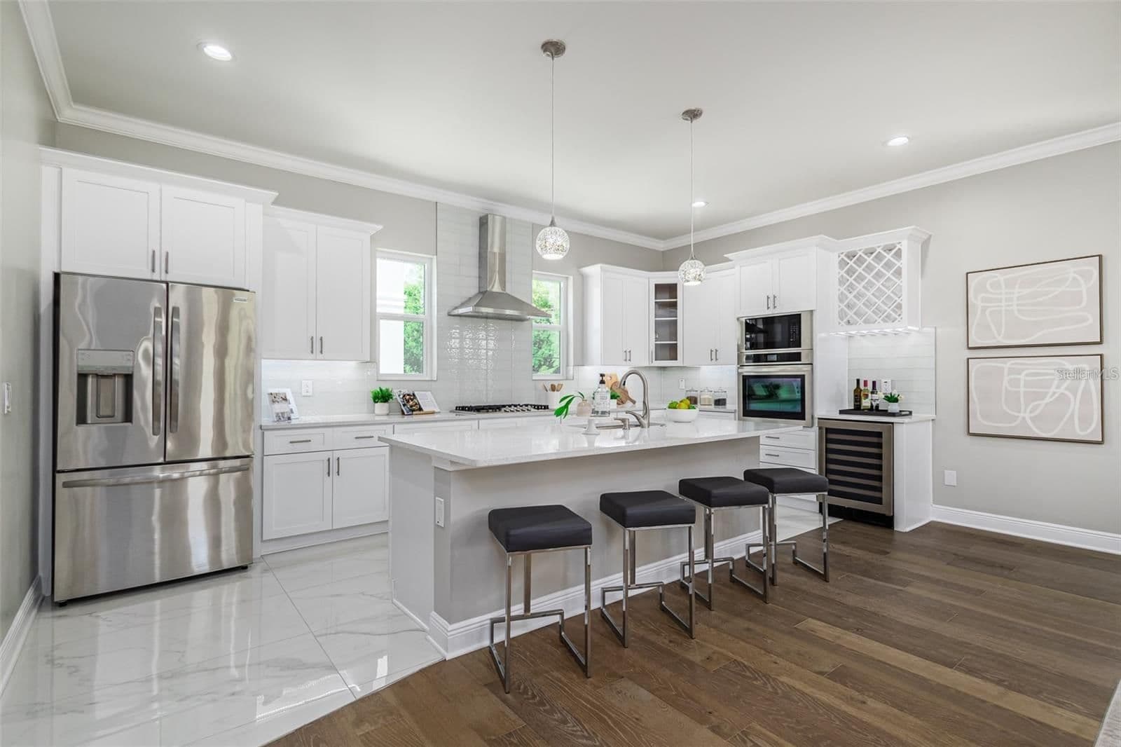 3844 SEENA MANOR