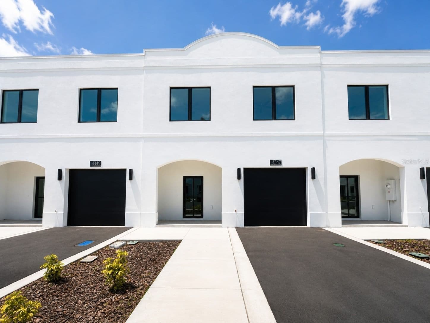 4347 CAMBIO GARDENS