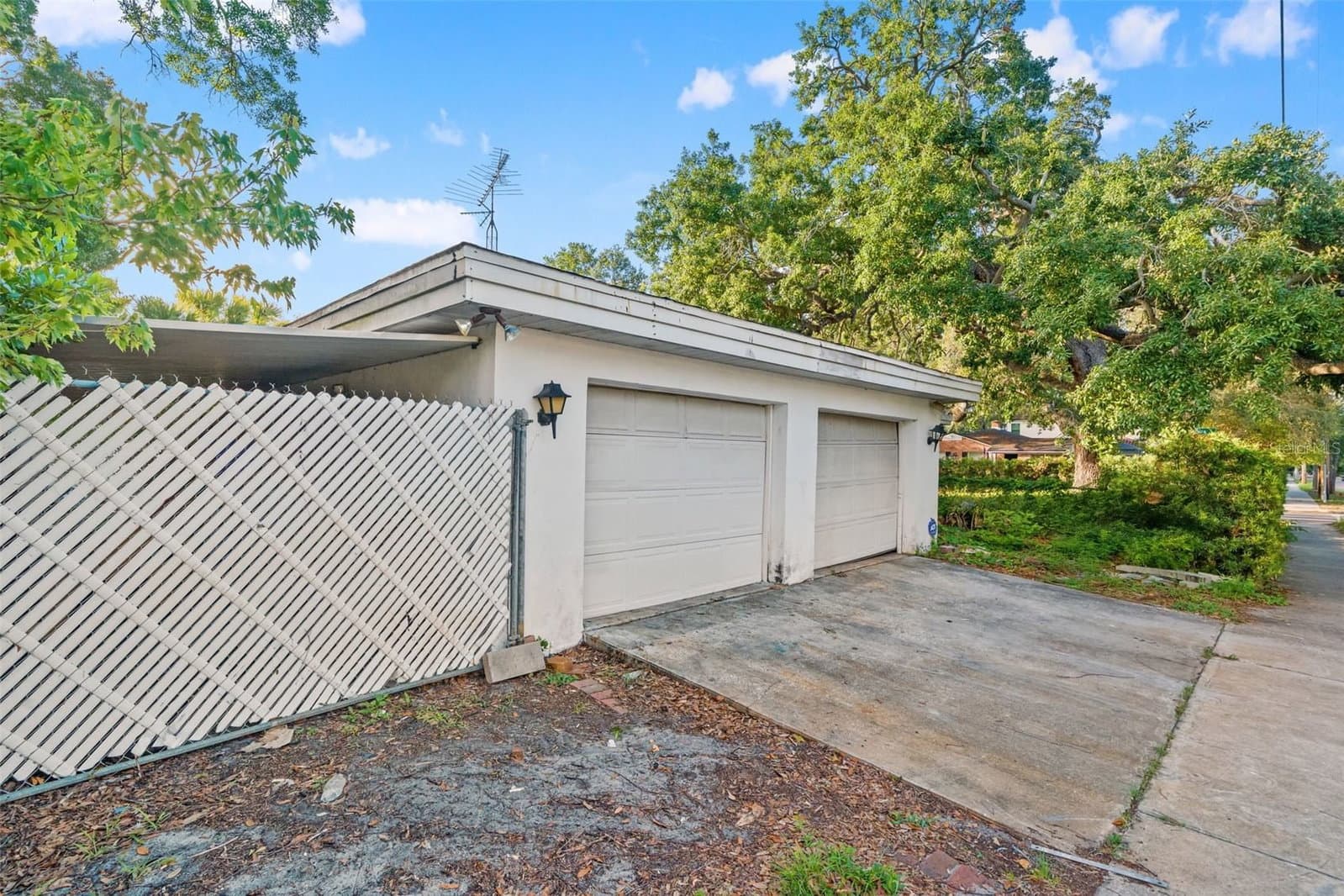 4121 WEST PALMIRA