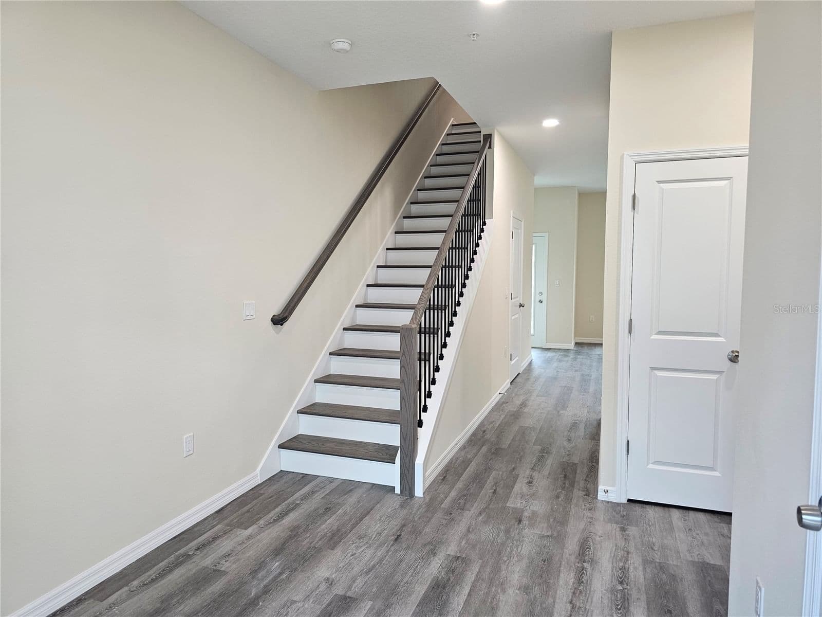 4371 CAMBIO GARDENS