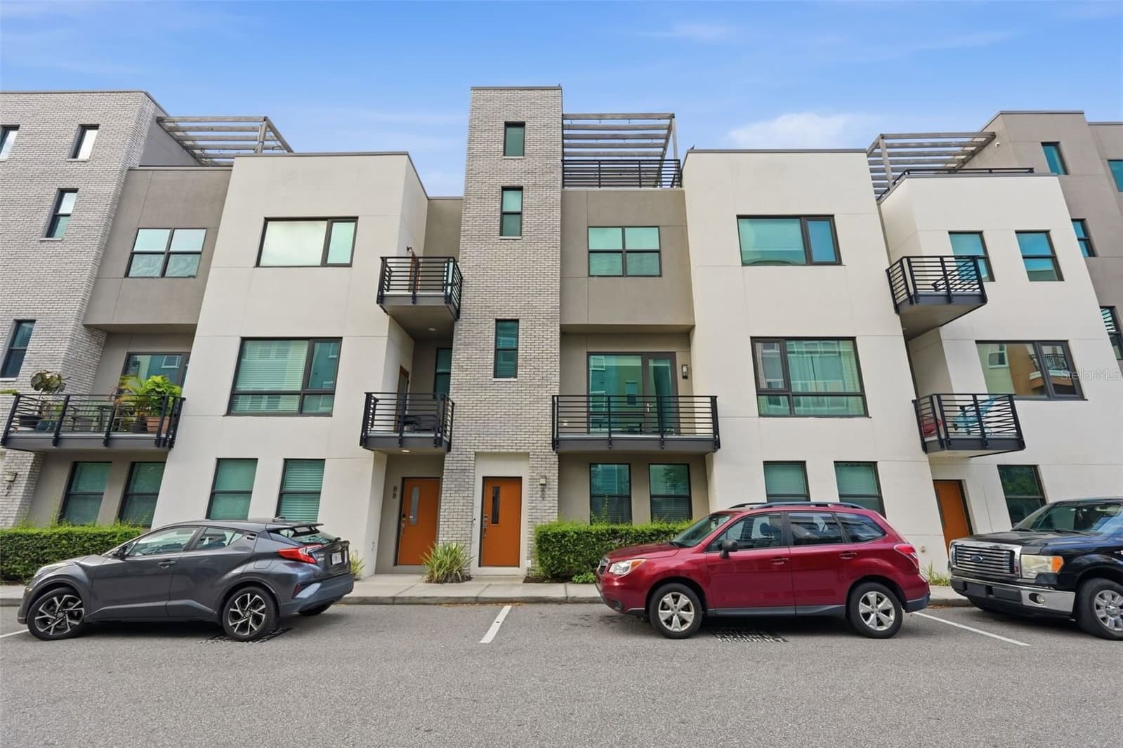 2511 GRADY