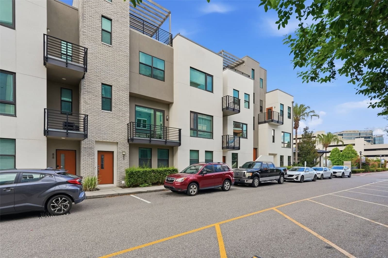 2511 GRADY
