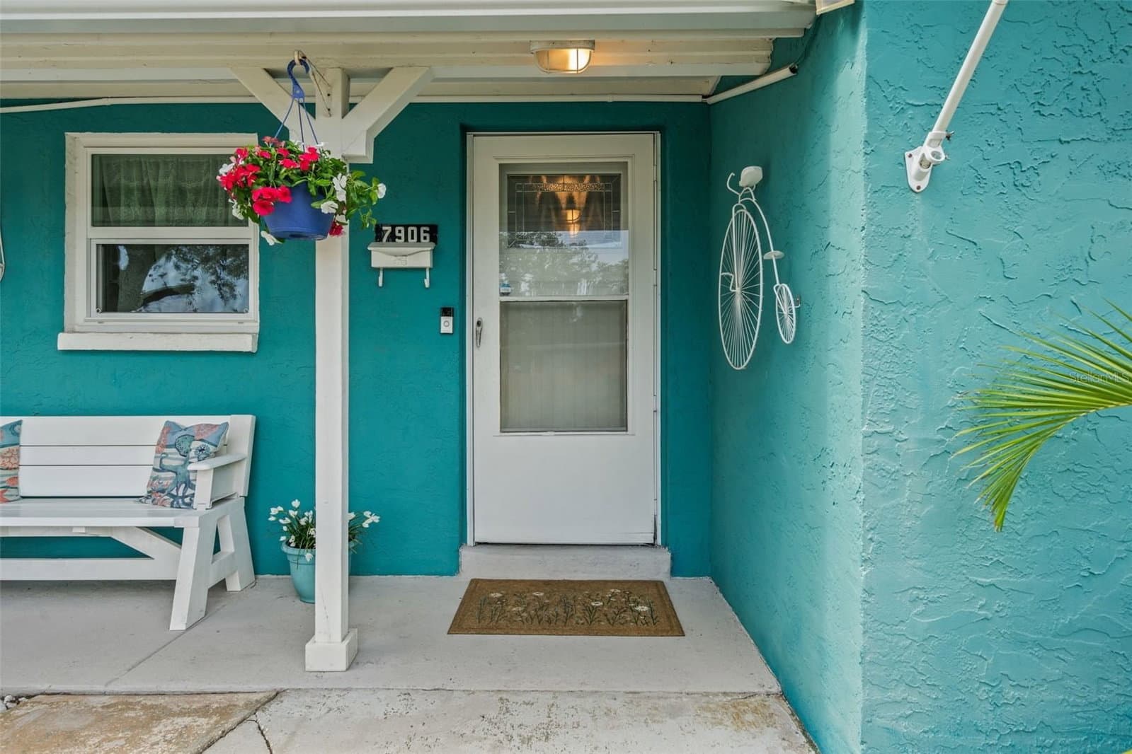 Photo 4 of 7906 WOODVINE