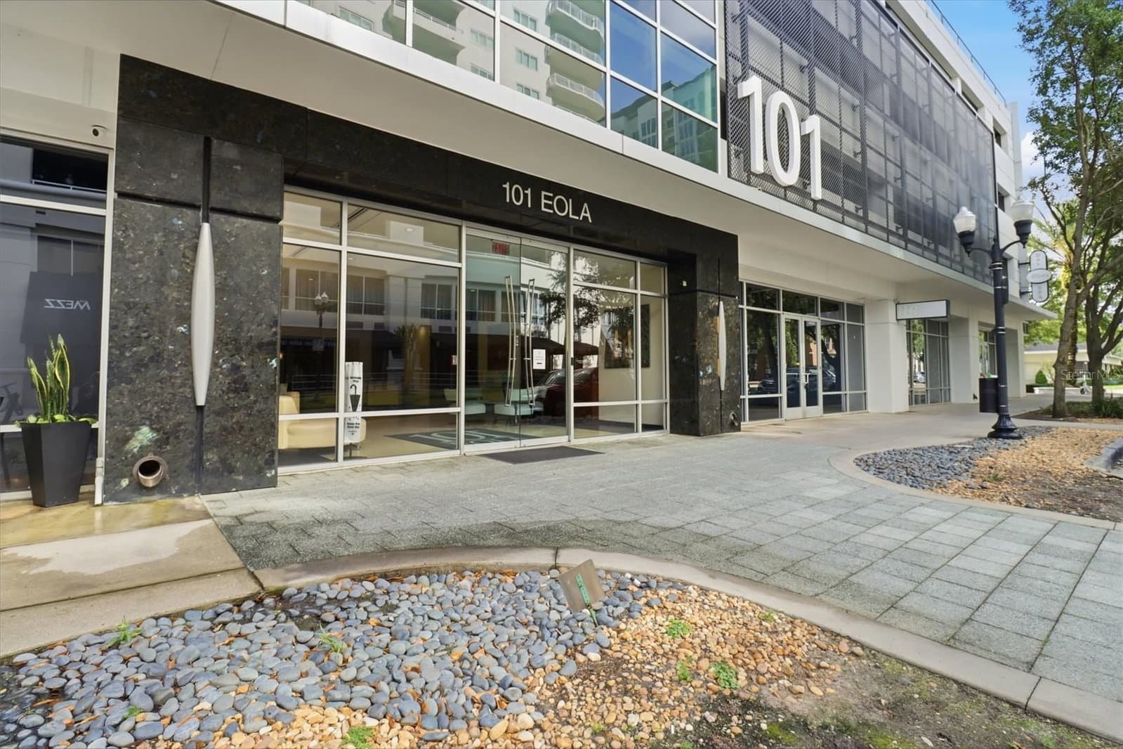 101 EOLA