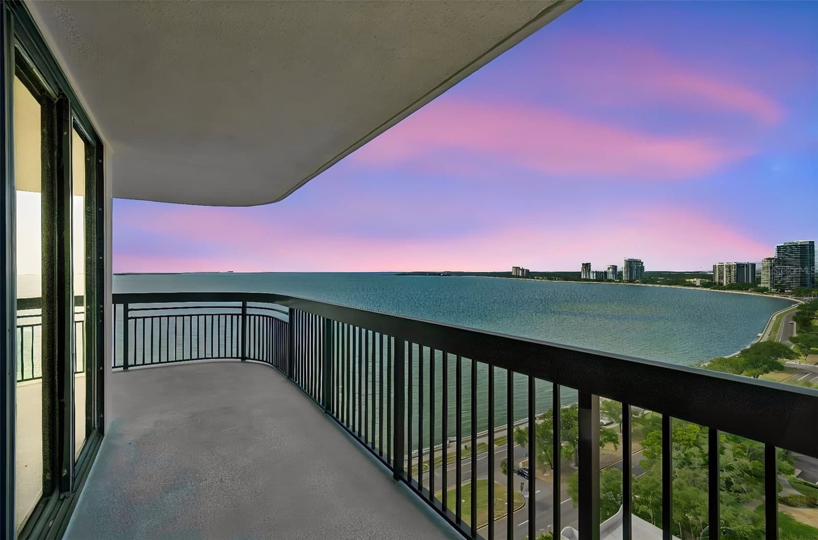 2413 BAYSHORE
