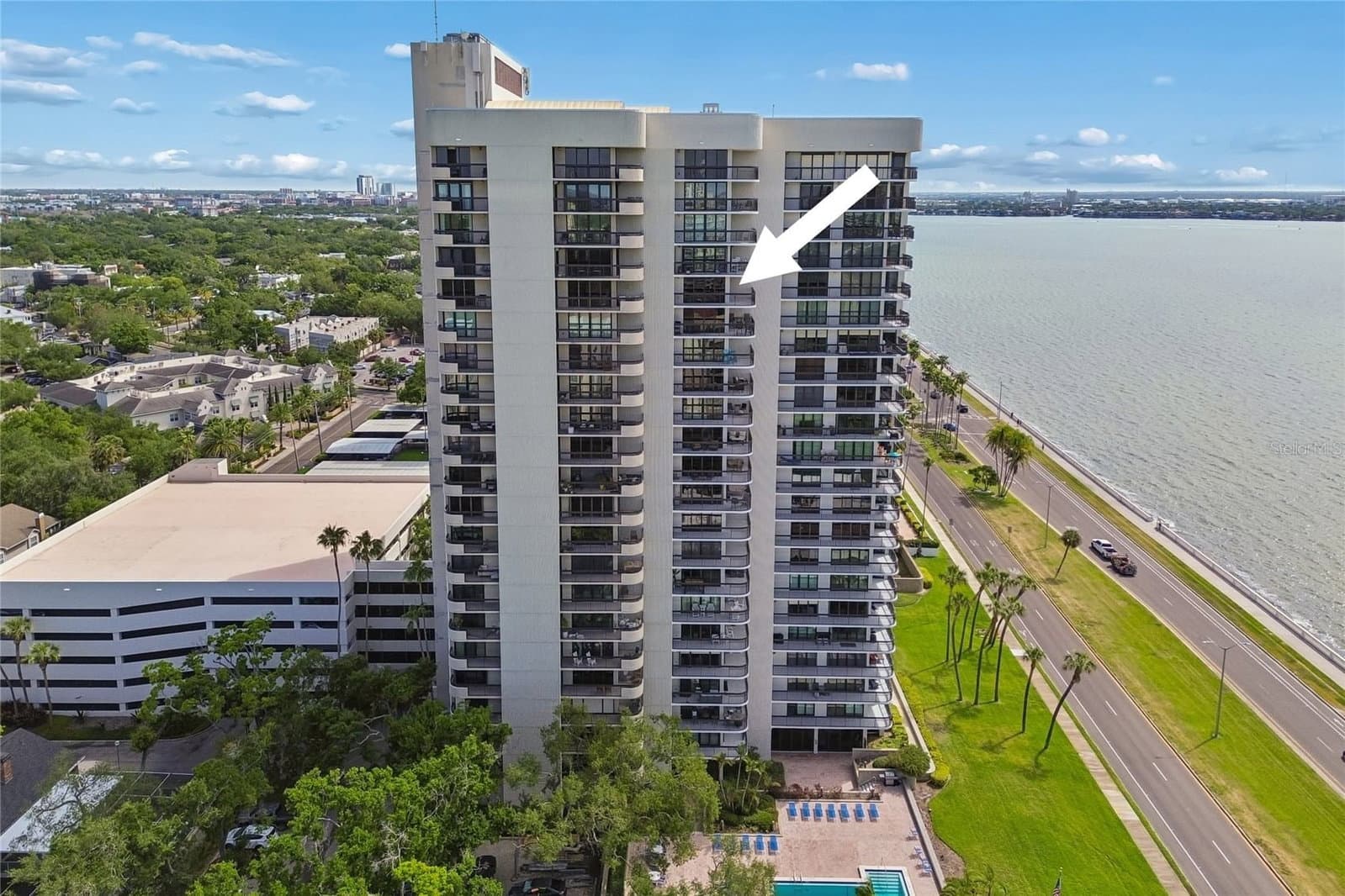 2413 BAYSHORE