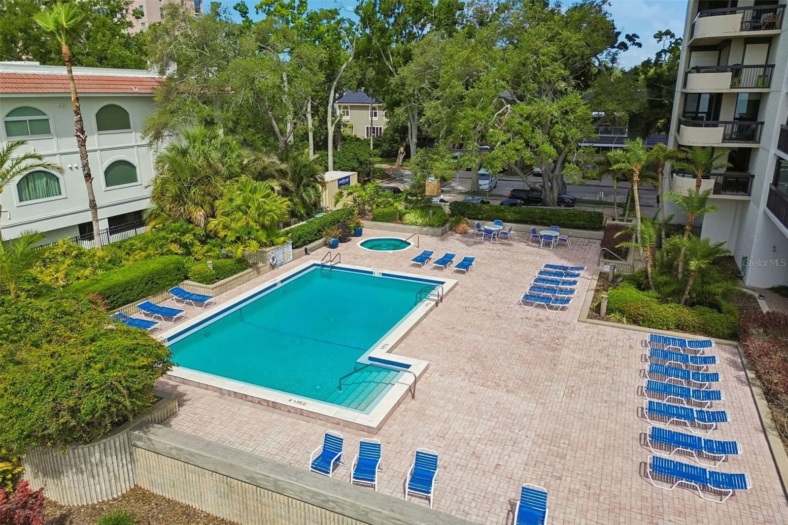 2413 BAYSHORE