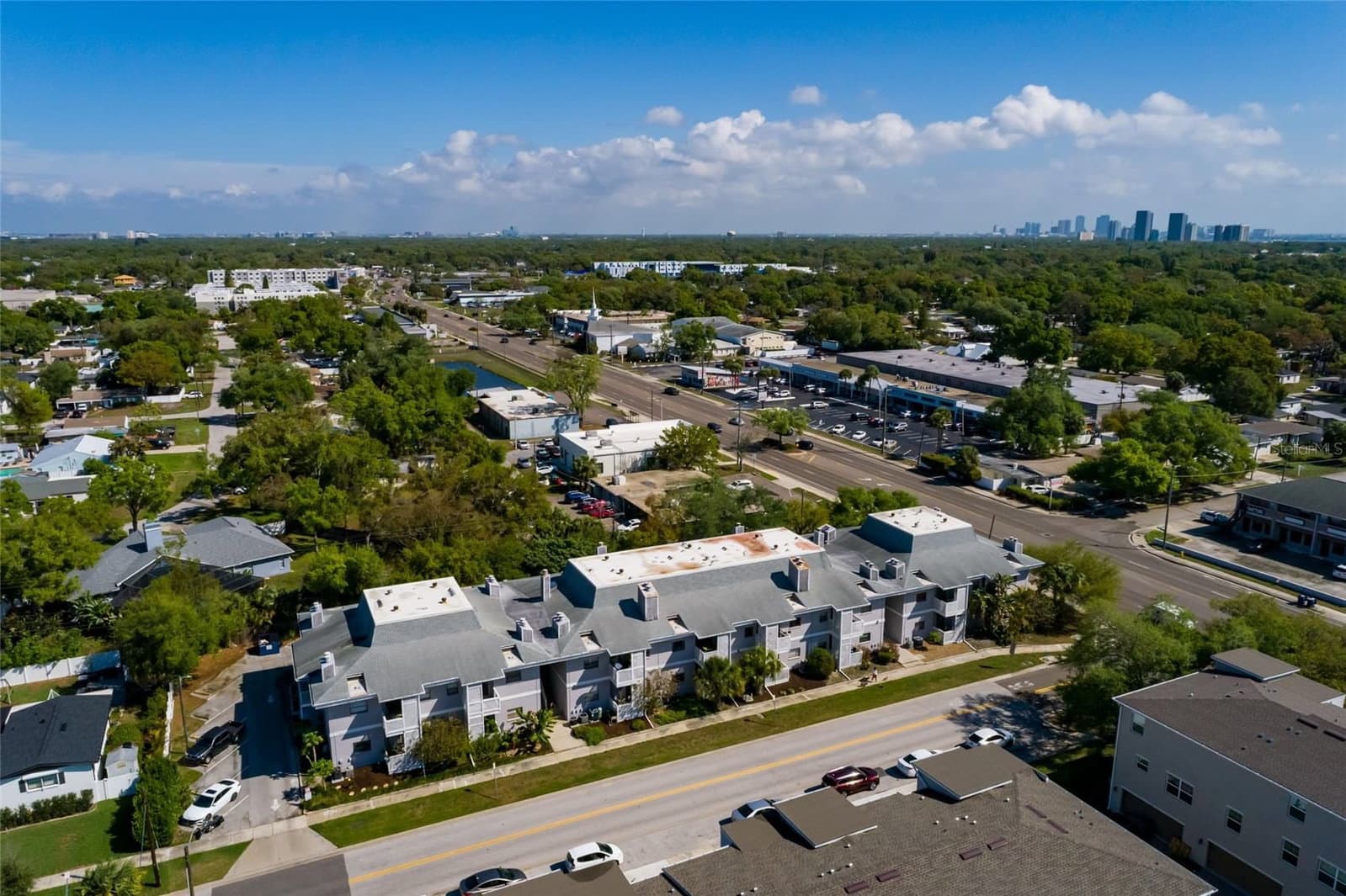 4405 FAIR OAKS