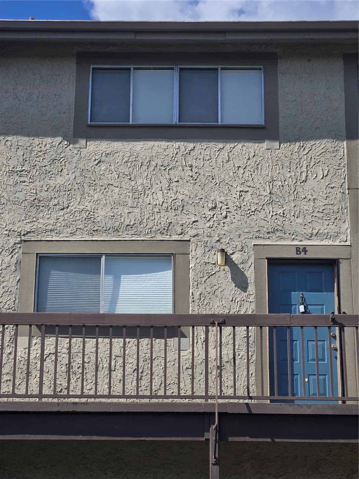 6305 NEWTOWN