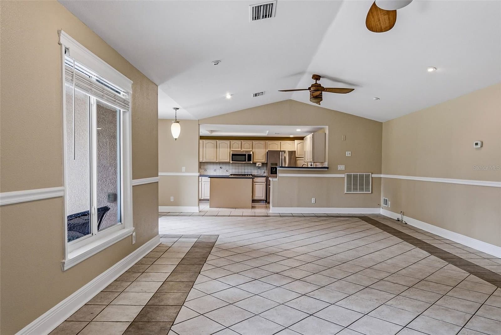 Photo 4 of 8205 WESTRIDGE