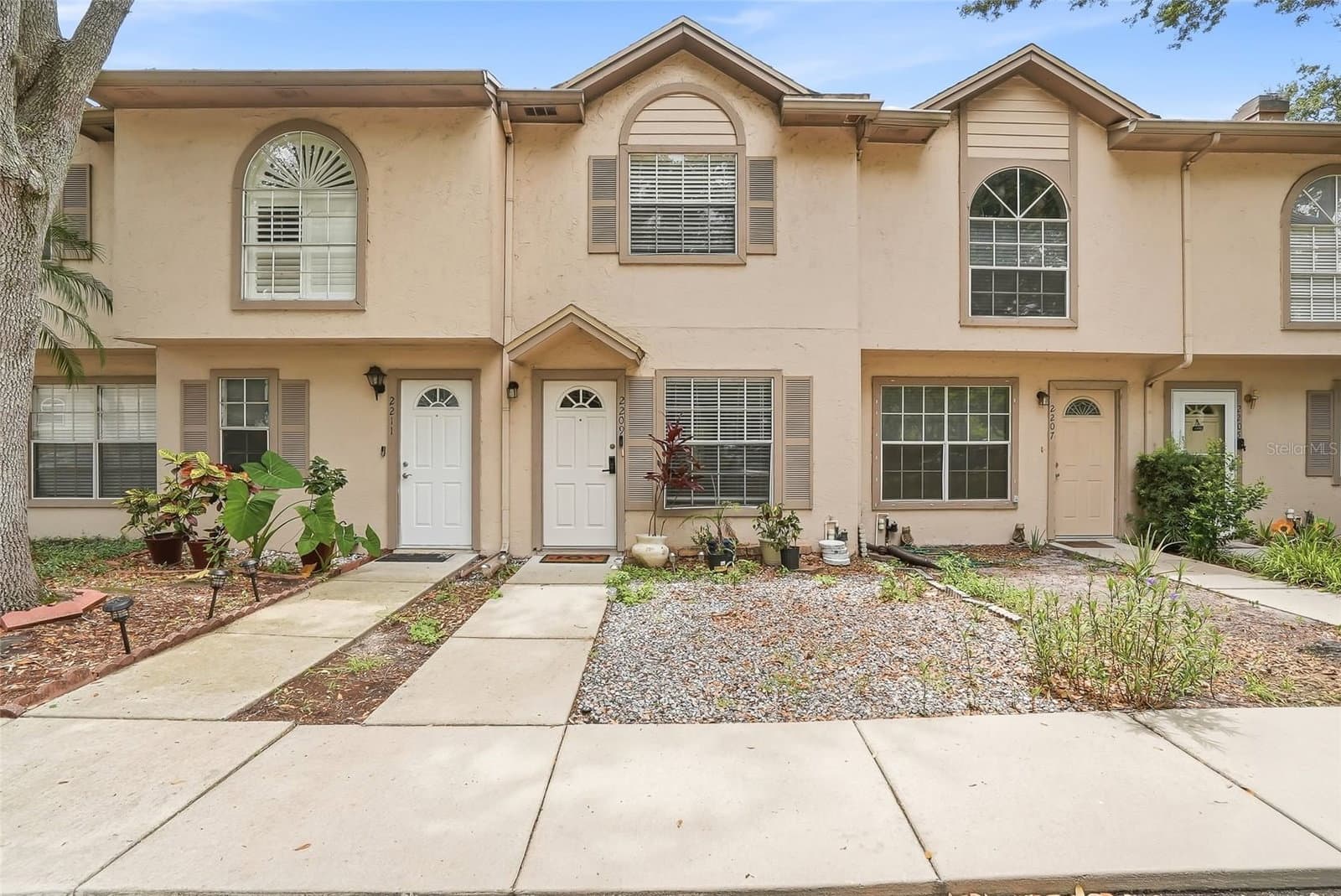 2209 FLETCHERS POINT